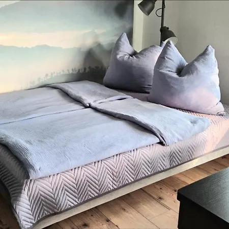 Gipfelpanorama Mit Berg- Und Seeblick, Boxspringbett Mit Ausfahrbarem Tv *