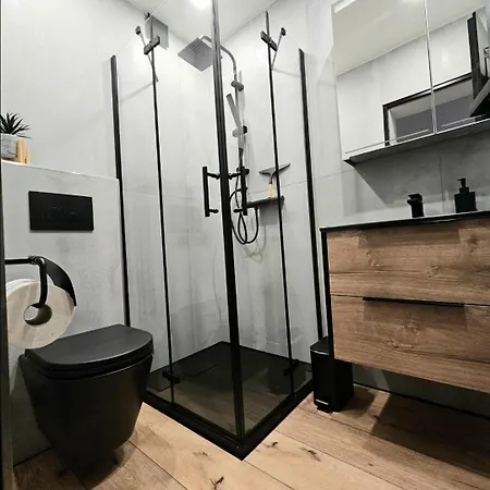 Gipfelpanorama Mit Berg- Und Seeblick, Boxspringbett Mit Ausfahrbarem Tv ווינטרברג