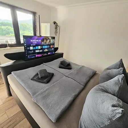 Apartment Gipfelpanorama Mit Berg- Und Seeblick, Boxspringbett Mit Ausfahrbarem Tv