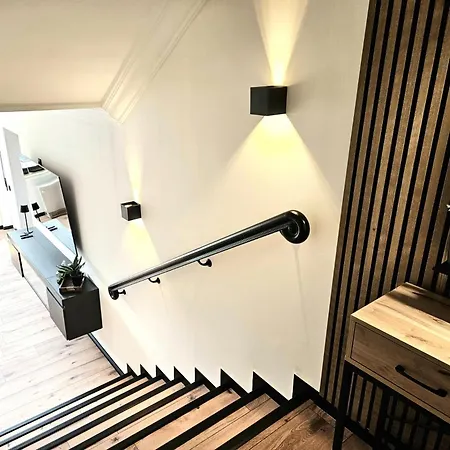 Gipfelpanorama Mit Berg- Und Seeblick, Boxspringbett Mit Ausfahrbarem Tv *