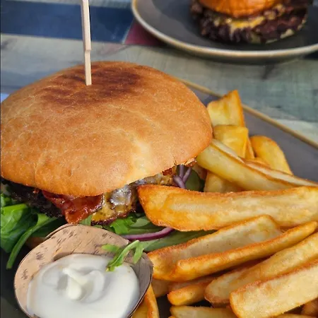 Gipfelpanorama Mit Berg- Und Seeblick, Boxspringbett Mit Ausfahrbarem Tv * ווינטרברג