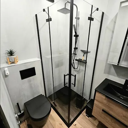 Gipfelpanorama Mit Berg- Und Seeblick, Boxspringbett Mit Ausfahrbarem Tv דירה *