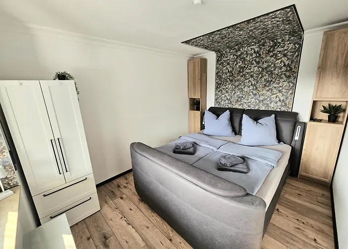 Gipfelpanorama Mit Berg- Und Seeblick, Boxspringbett Mit Ausfahrbarem Tv Winterberg